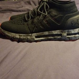 under armour hovr phantom camo 1 worn once or twic
